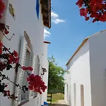 Quinta Dos Cochichos - Country *